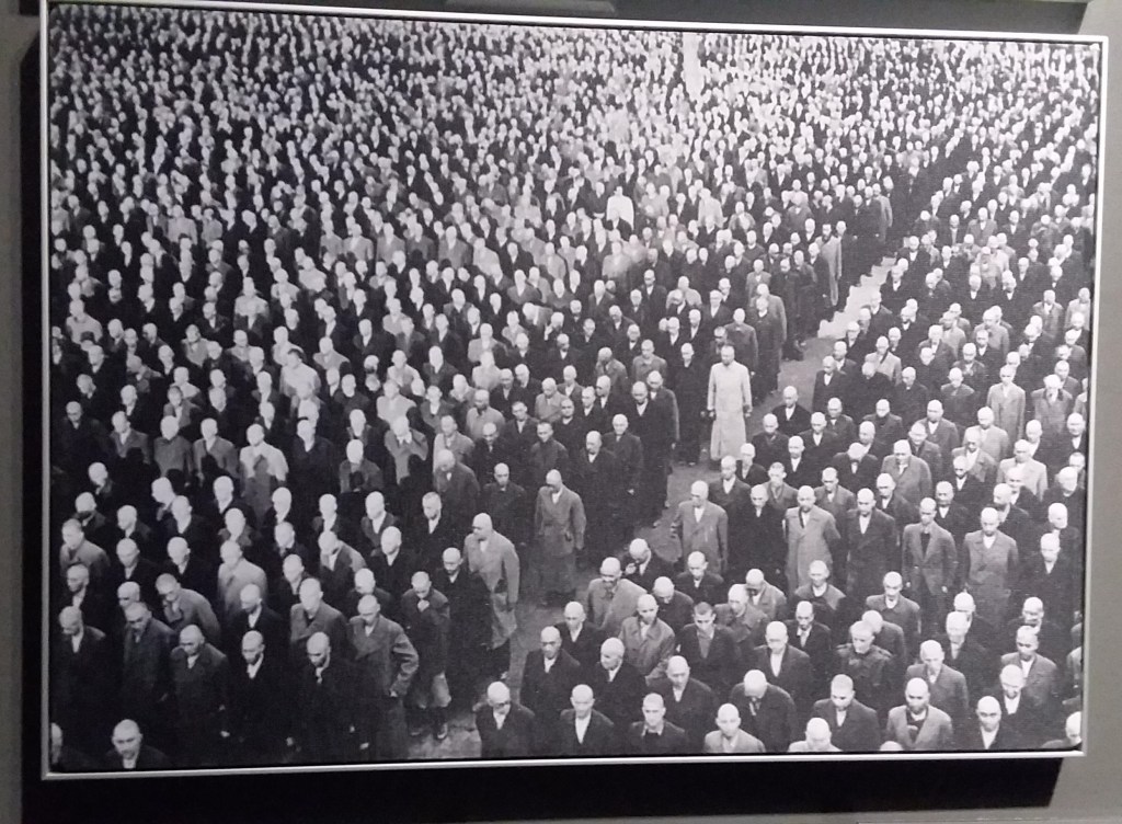 thousands arrested after kristallnacht